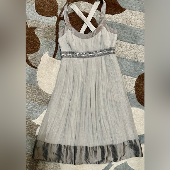 Shoshanna Sleeveless Gauzy Textured Silk Dove Gray Mini Dress Embellished Waist - Picture 3 of 9